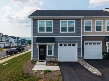 301 RIDGELINE DR, Waynesboro, VA 22980