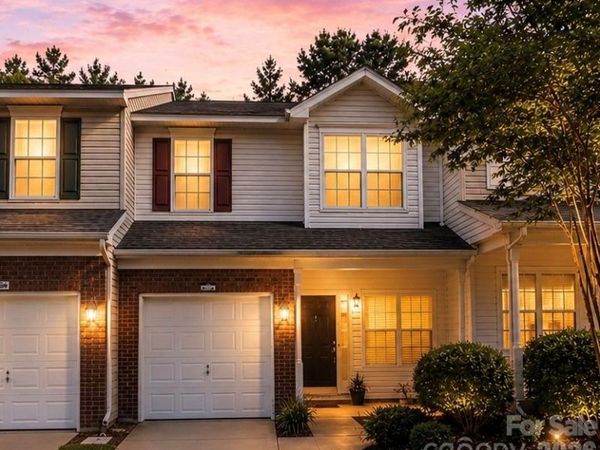 13927 Singleleaf Lane , Charlotte, NC 28278