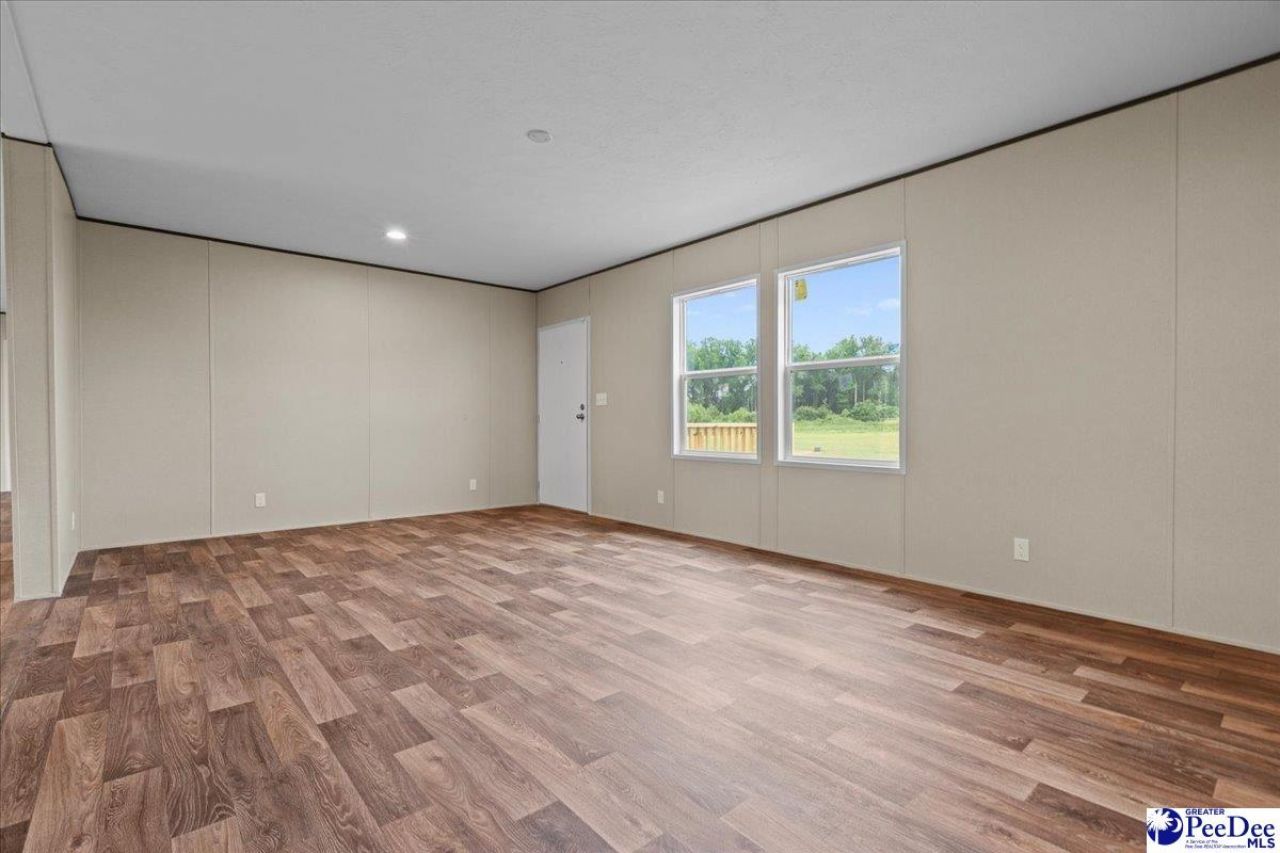 2533 Southern Drive Photo 10