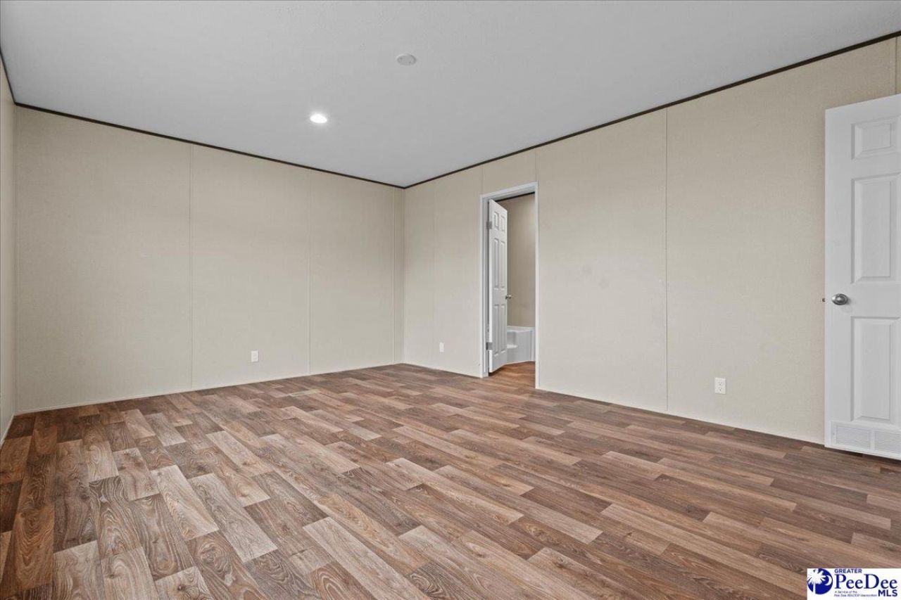 2533 Southern Drive Photo 18