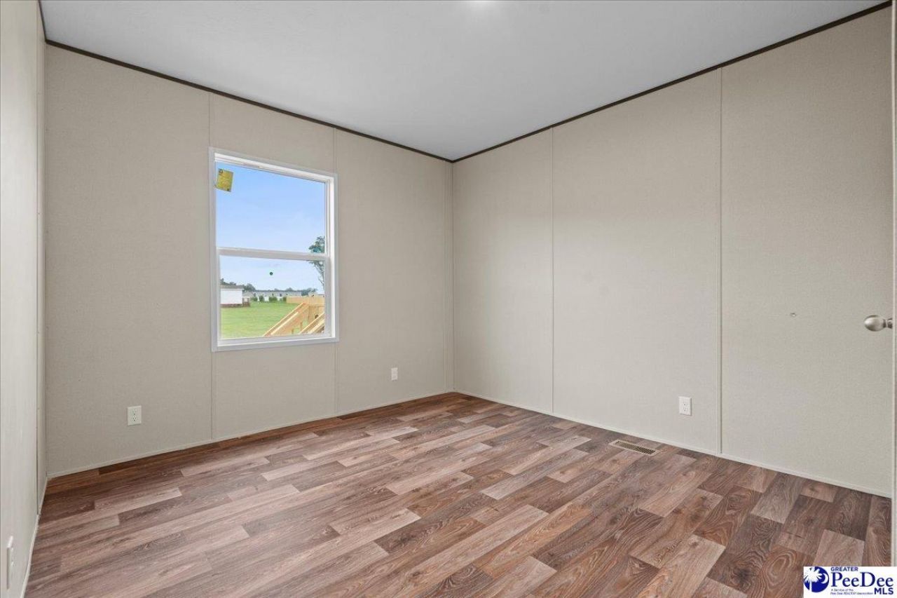 2533 Southern Drive Photo 32