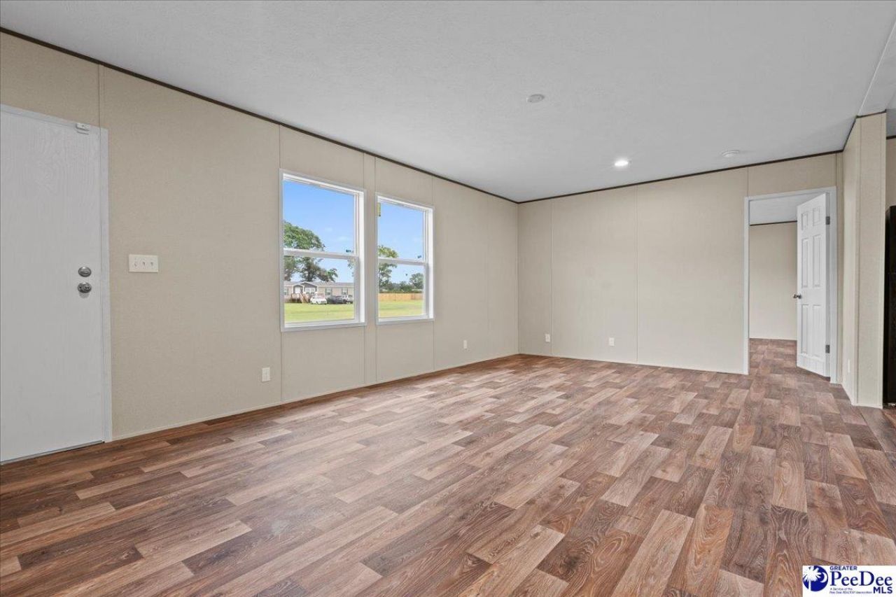 2533 Southern Drive Photo 9