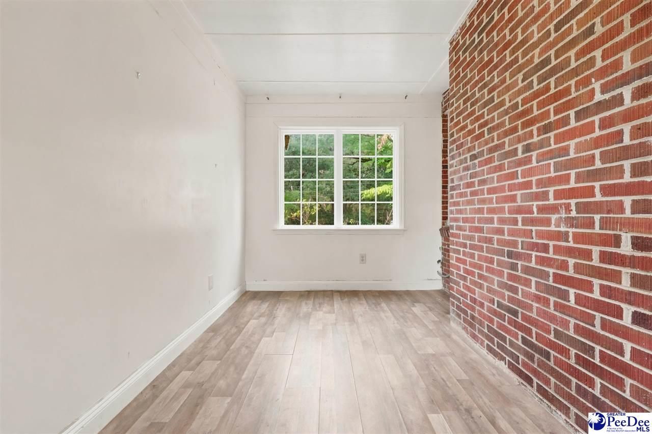 114 Brockington St Photo 22