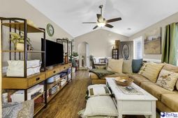 334 S 9th Street photo 4
