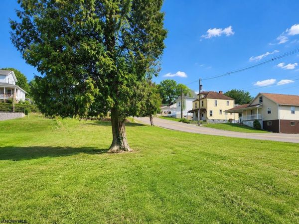 609 7th Street, Fairmont, WV 26554