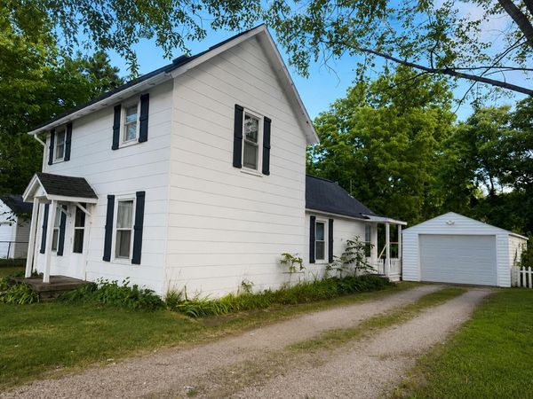 28 W Post Street, Newaygo, MI 49337