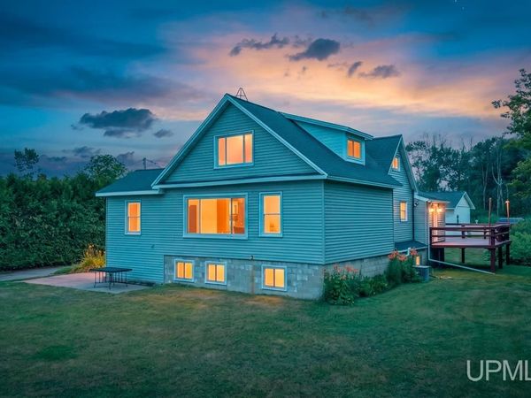 N2748 M35 Highway, Ingallston Twp, MI 49858