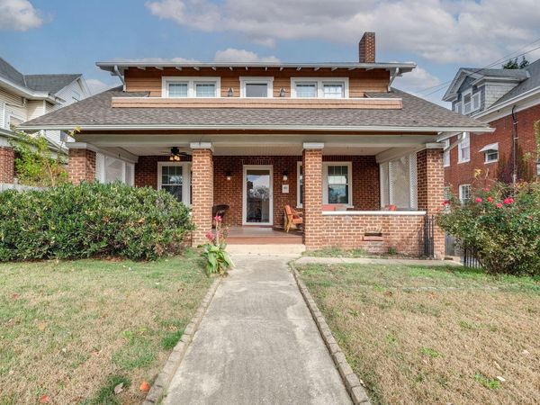 2047 Memorial AVE SW, Roanoke, VA 24015