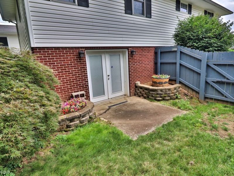 1836 Bayberry Lane , Coshocton, OH 43812 Photo 16