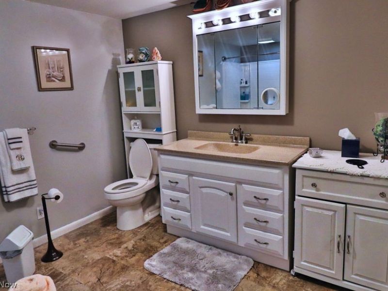 1836 Bayberry Lane , Coshocton, OH 43812 Photo 36