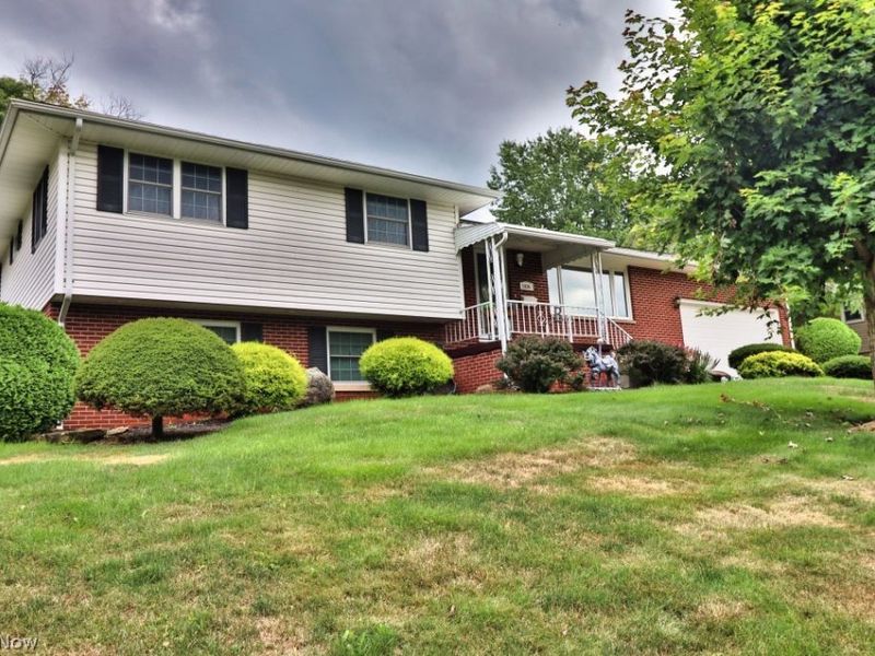1836 Bayberry Lane , Coshocton, OH 43812 Photo 4
