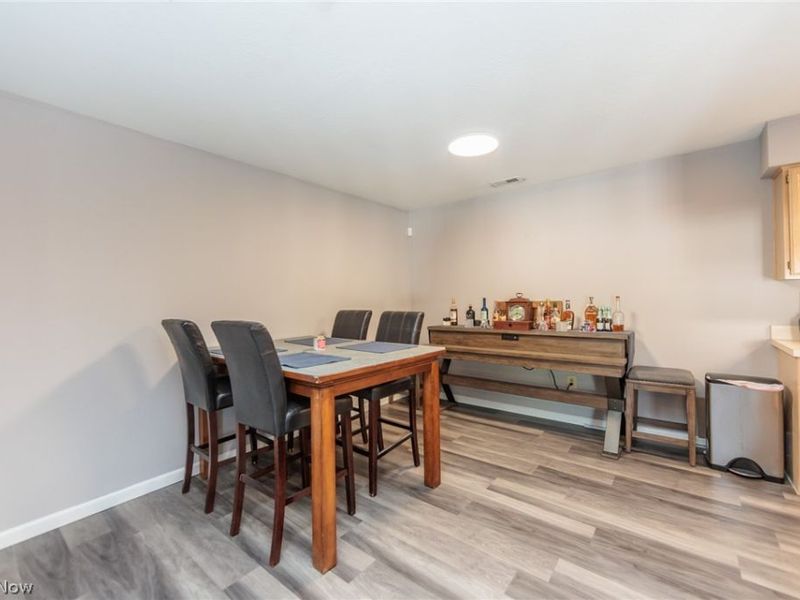 22558 Lenox Drive , Unit 424, Fairview Park, OH 44126 Photo 2