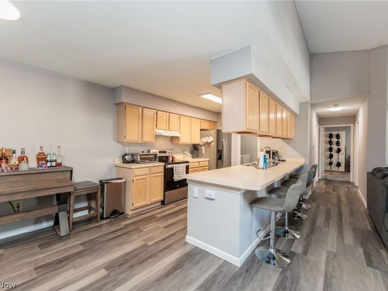 22558 Lenox Drive , Unit 424, Fairview Park, OH 44126 Photo 3