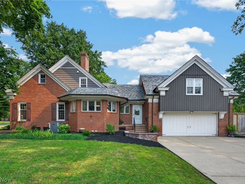 589 Ridgecrest Road , Akron, OH 44303 Photo 3