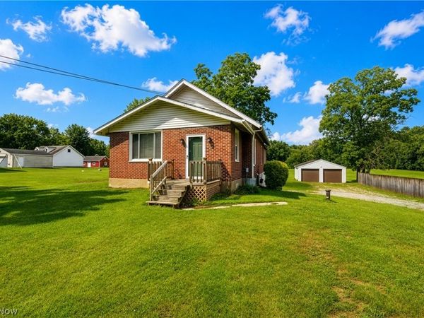 2984 Massillon Road, Akron, OH 44312