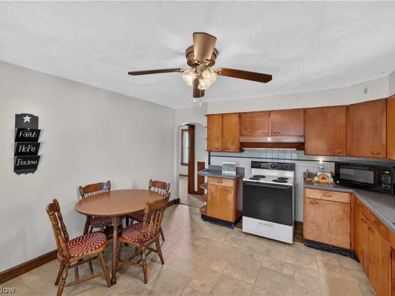 2984 Massillon Road, Akron, OH 44312 Photo 3
