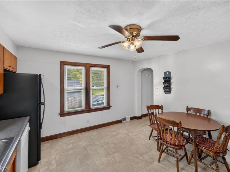 2984 Massillon Road, Akron, OH 44312 Photo 5