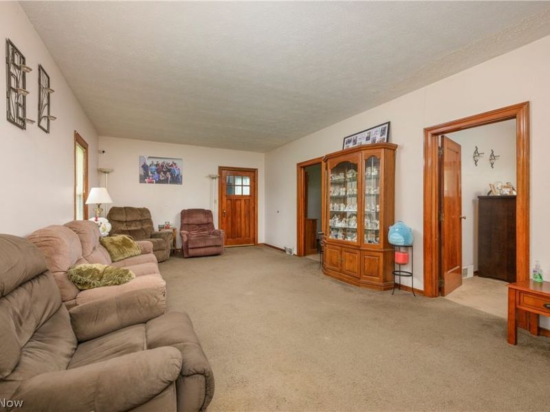 2984 Massillon Road , Akron, OH 44312 Photo 7
