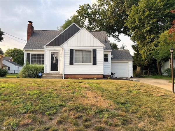 2007 32nd Street NW, Canton, OH 44709