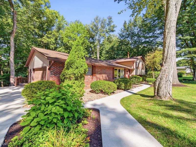 6368 Chiltern Road NW, Canal Fulton, OH 44614 Photo 4