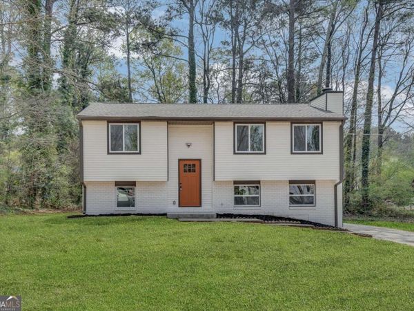 3394 Dearwood Drive SW, Lilburn, GA 30047