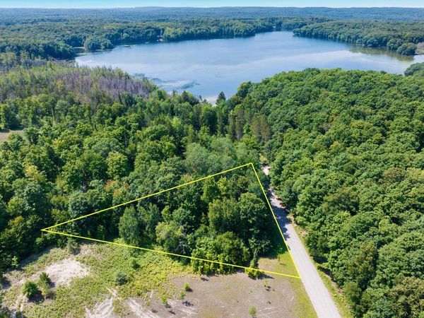Lake Of The Woods Road, Bellaire, MI 49615
