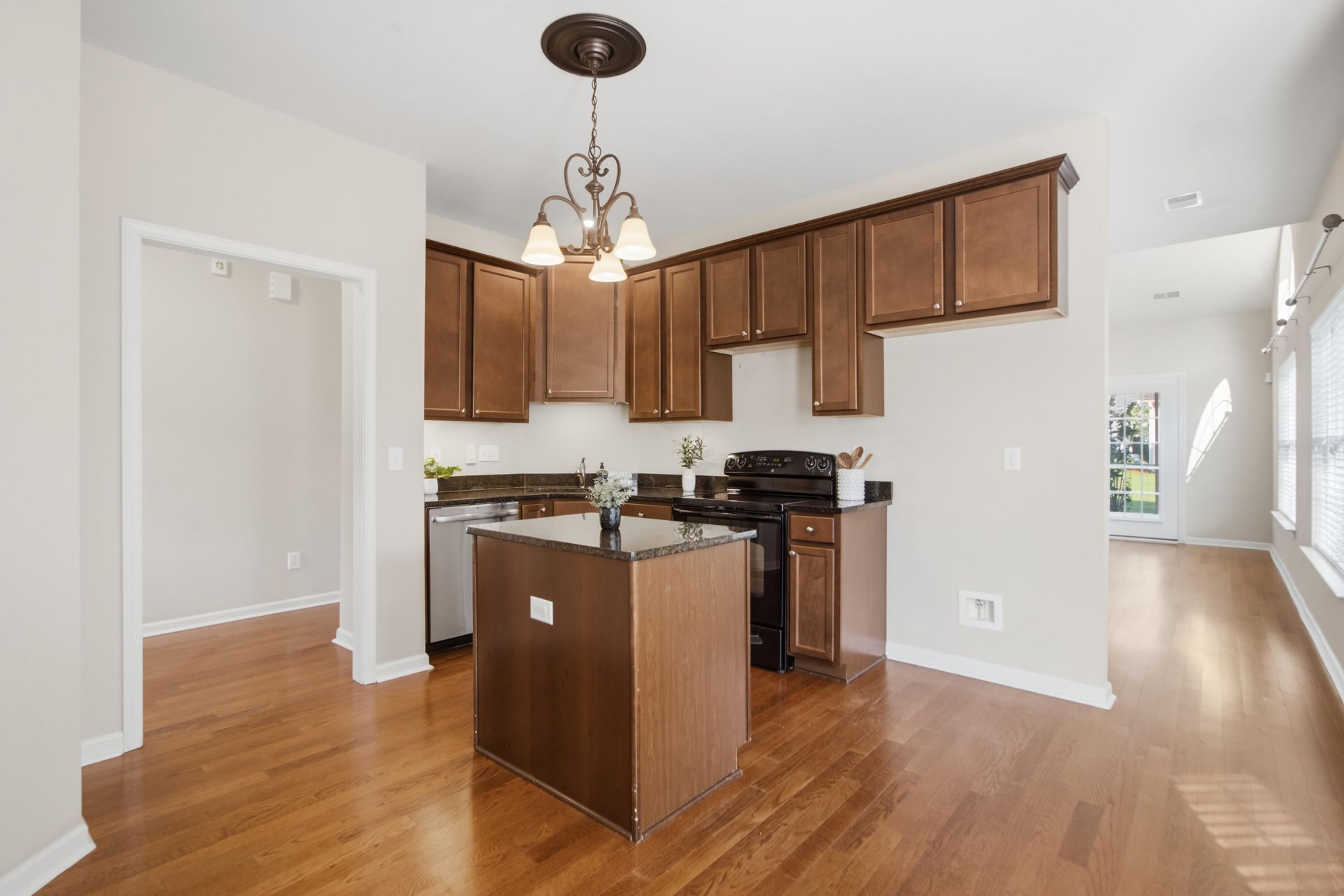 2649 Woodfield Court Photo 10