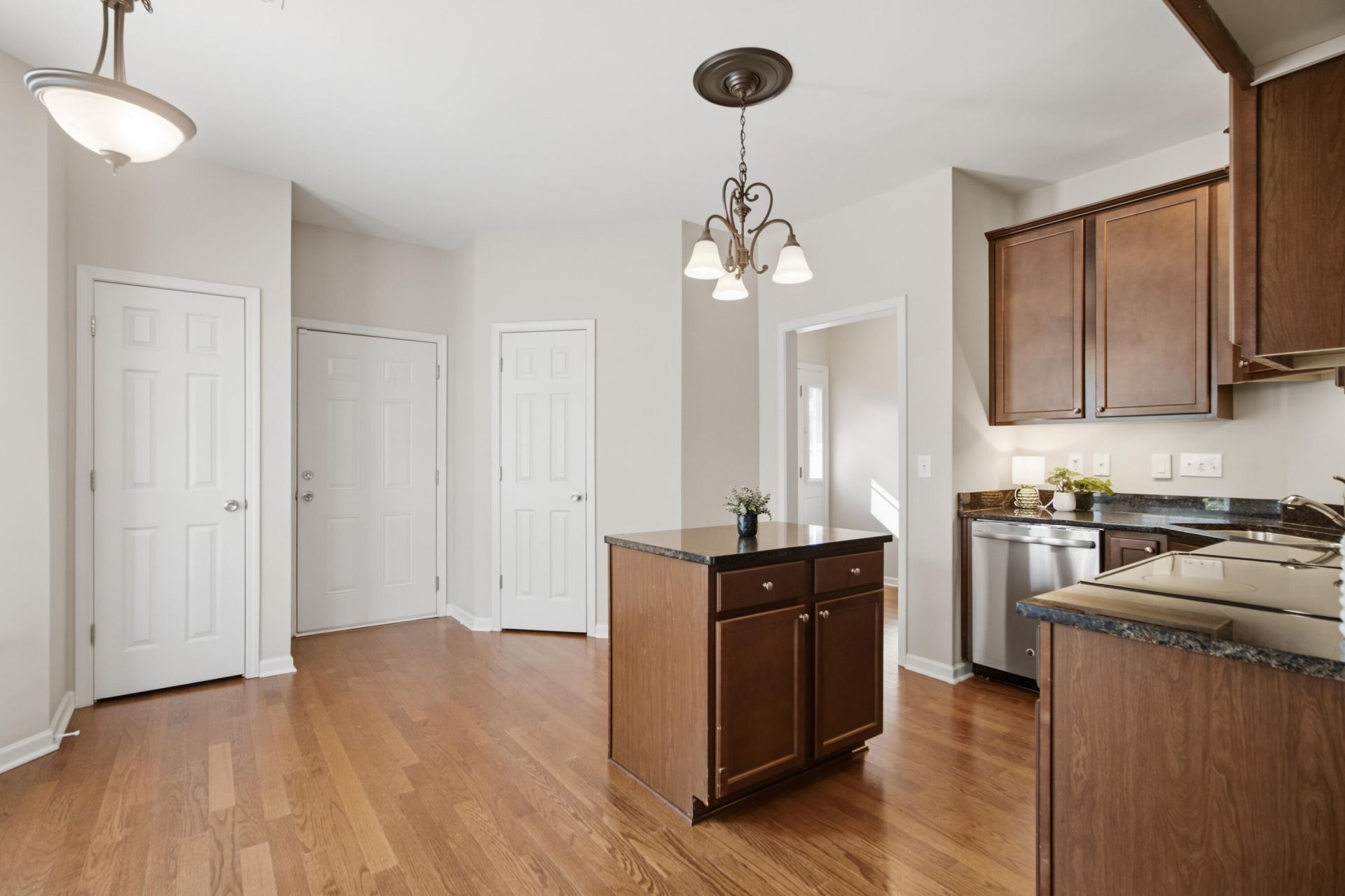 2649 Woodfield Court Photo 11