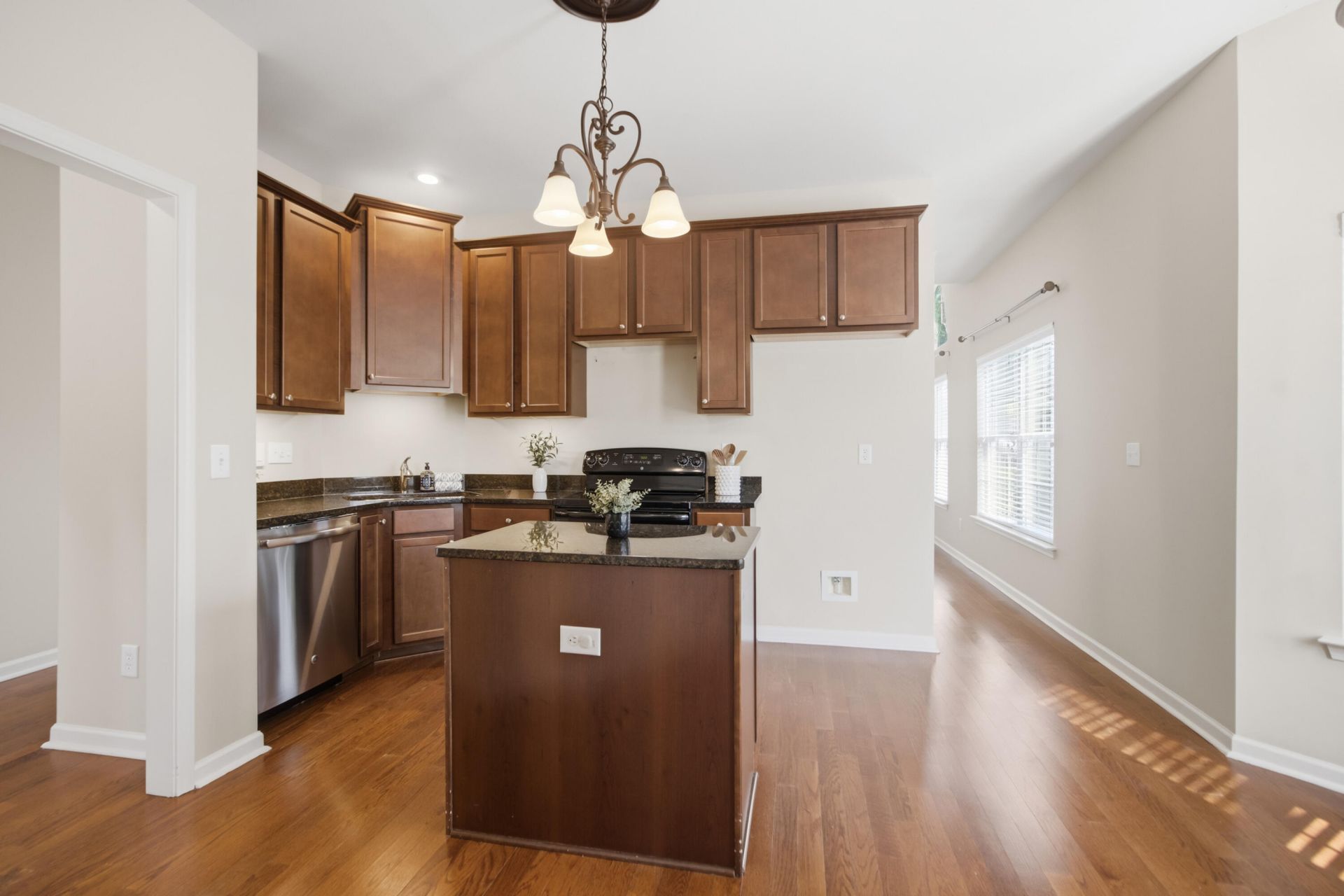 2649 Woodfield Court Photo 12