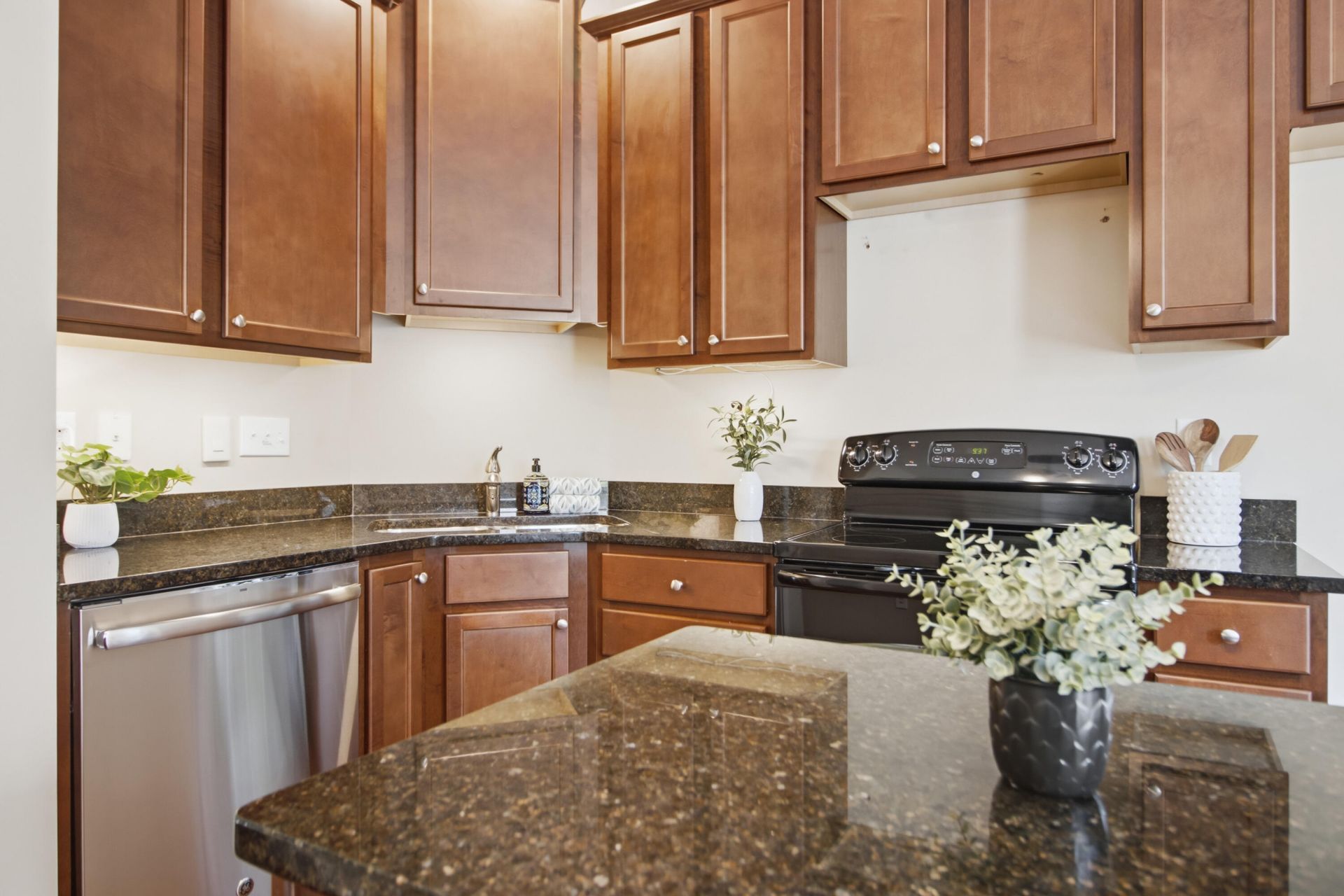 2649 Woodfield Court Photo 15