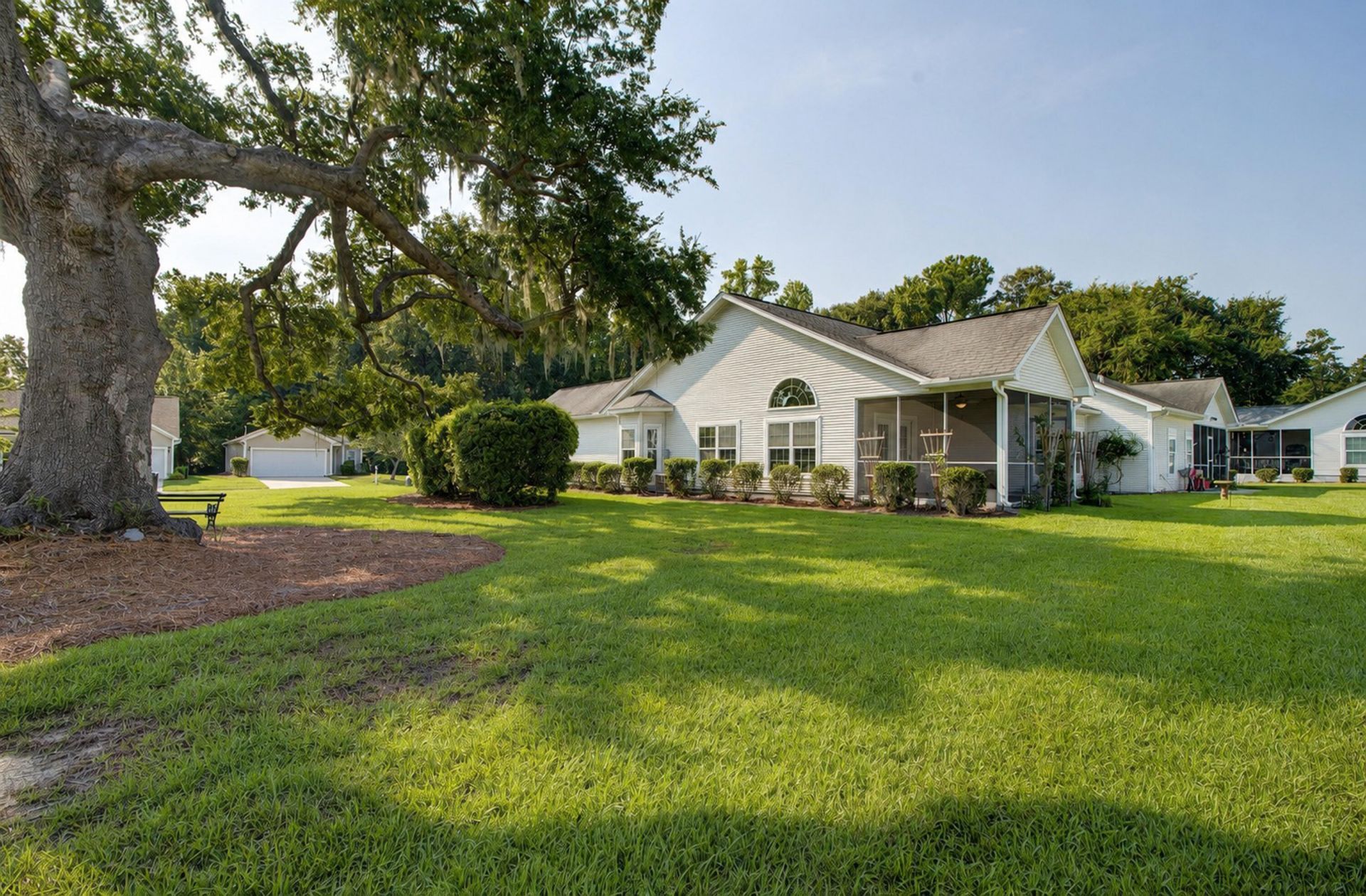 2649 Woodfield Court Photo 38