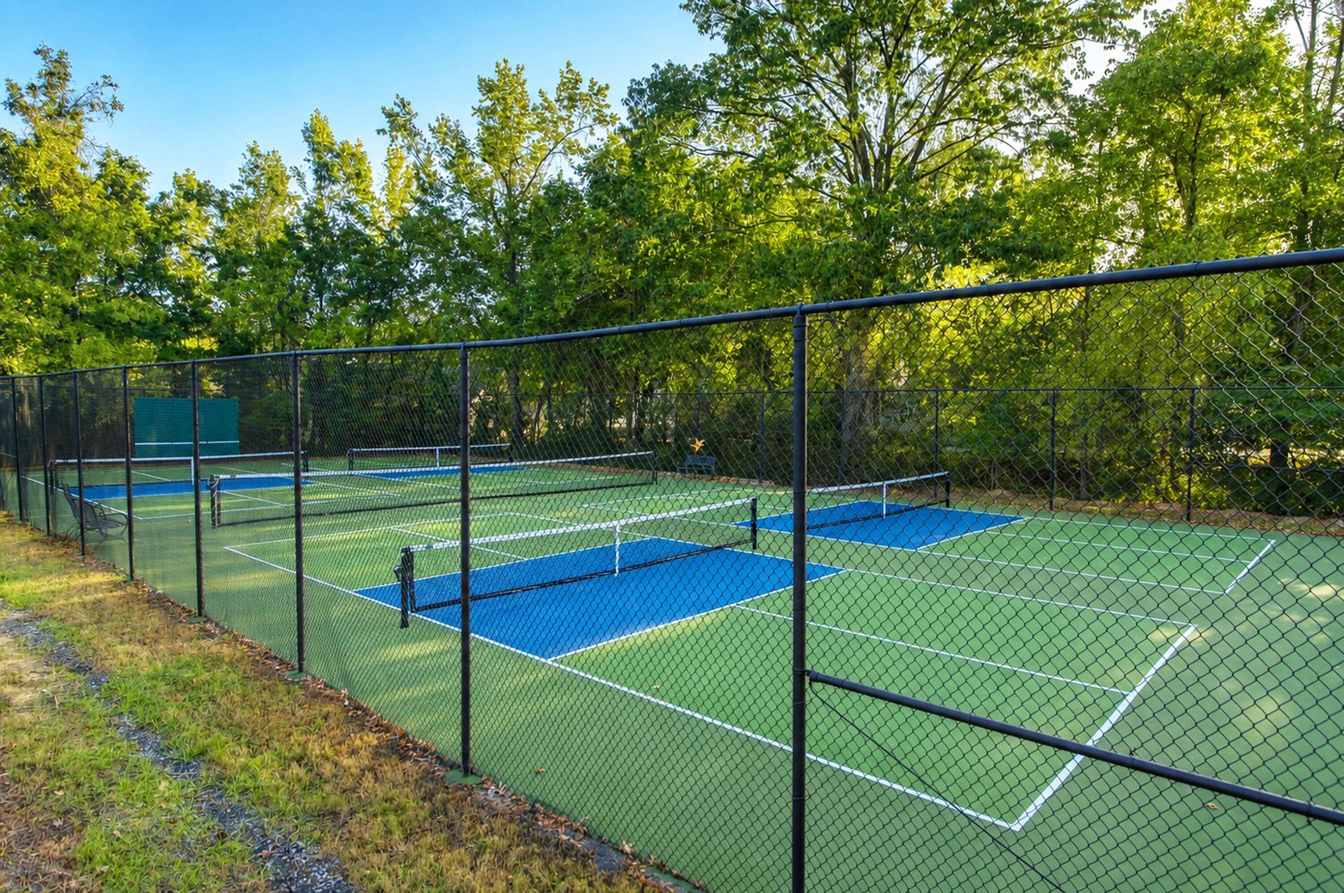 2649 Woodfield Court Photo 44