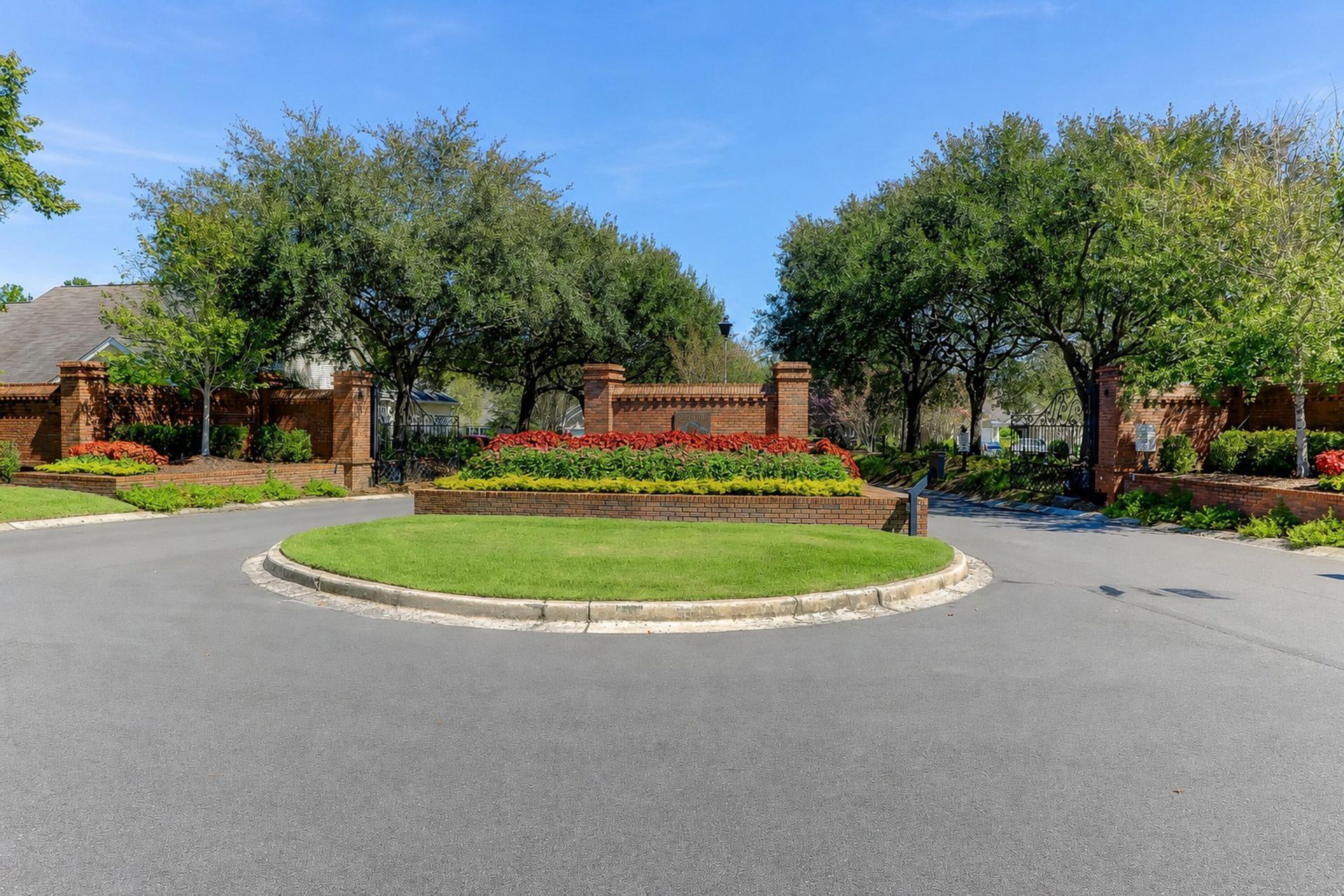 2649 Woodfield Court Photo 46