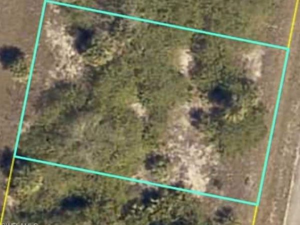 826 Berkshire DR, LABELLE, FL 33935