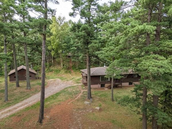 2581 Hallmark Drive, Ely, MN 55731