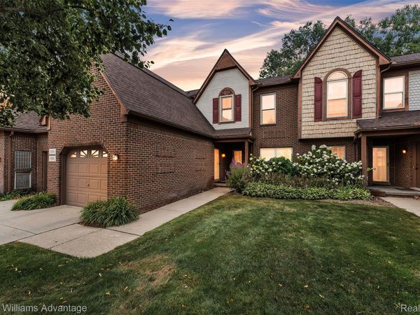 7085 Copper Creek Circle , Canton Township, Mi 48187