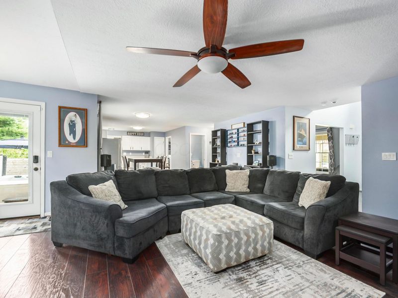 837 Ellis Street , Pickerington, OH 43147 Photo 4