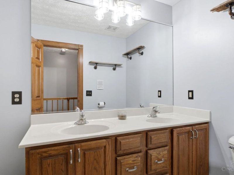 5195 Elk Creek Road, Middletown, OH 45042 Photo 41