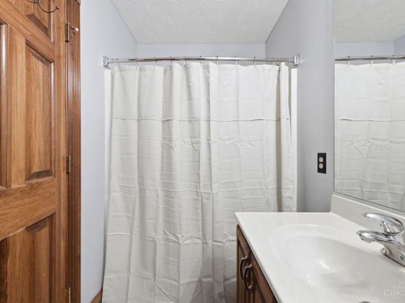 5195 Elk Creek Road, Middletown, OH 45042 Photo 42