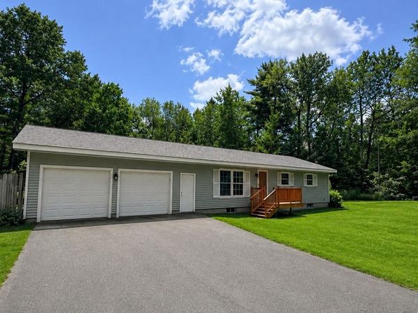 42 Sidney Boulevard, Hampden, ME 04444