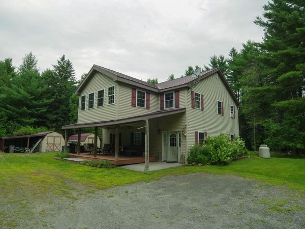 47 Gales Road , Abbot, ME 04406