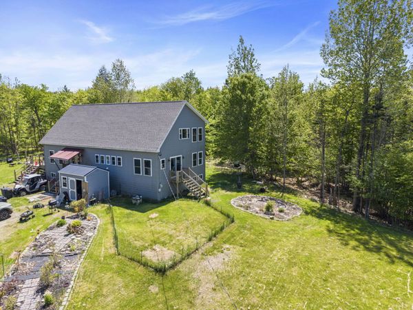 327 Ridge Road , Lisbon, ME 04252