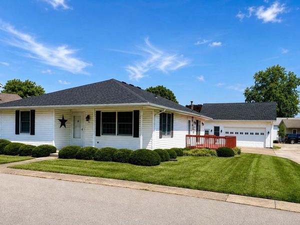 20 W Walnut Street, Phillipsburg, OH 45354
