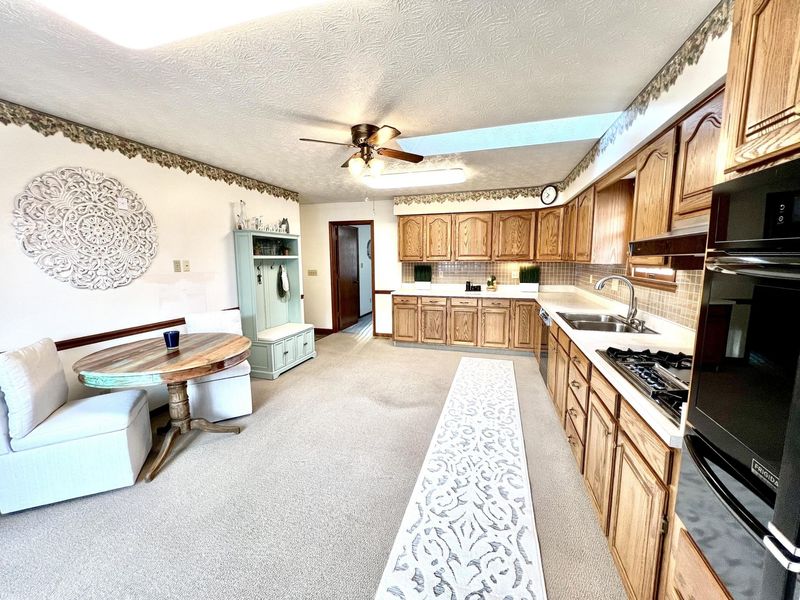 20 W Walnut Street, Phillipsburg, OH 45354 Photo 10