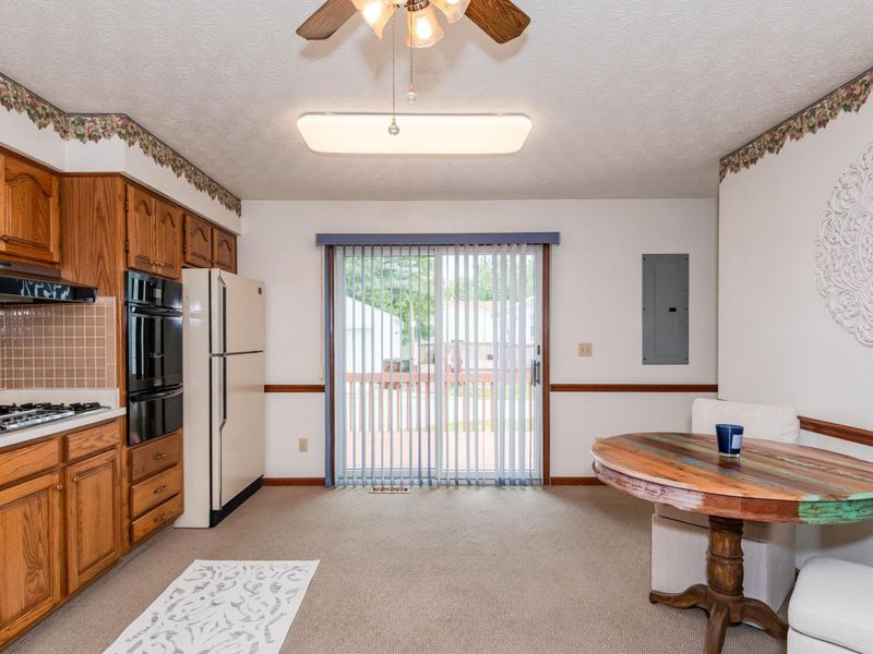 20 W Walnut Street, Phillipsburg, OH 45354 Photo 17