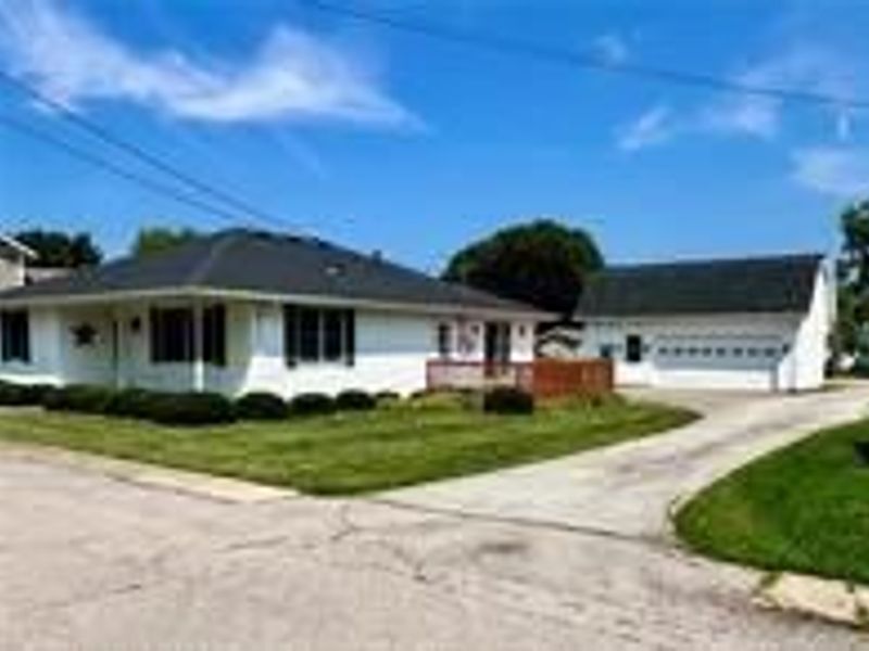 20 W Walnut Street, Phillipsburg, OH 45354 Photo 3