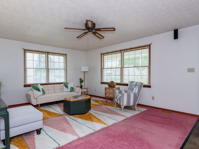 20 W Walnut Street, Phillipsburg, OH 45354 Photo 6