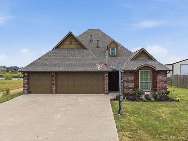 14455 N 66th Avenue E, Collinsville, OK 74021