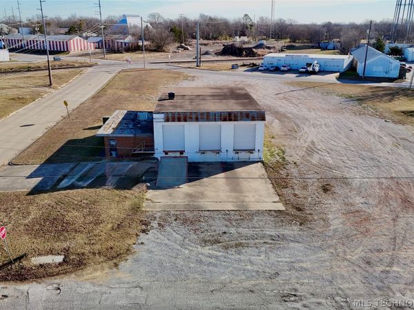 24 Moore SW, Ardmore, OK 73401
