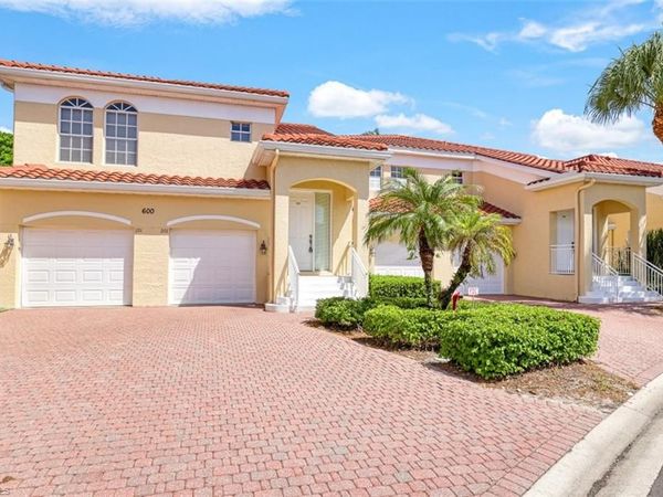 600 L Ambiance CIR , Unit 6, NAPLES, FL 34108